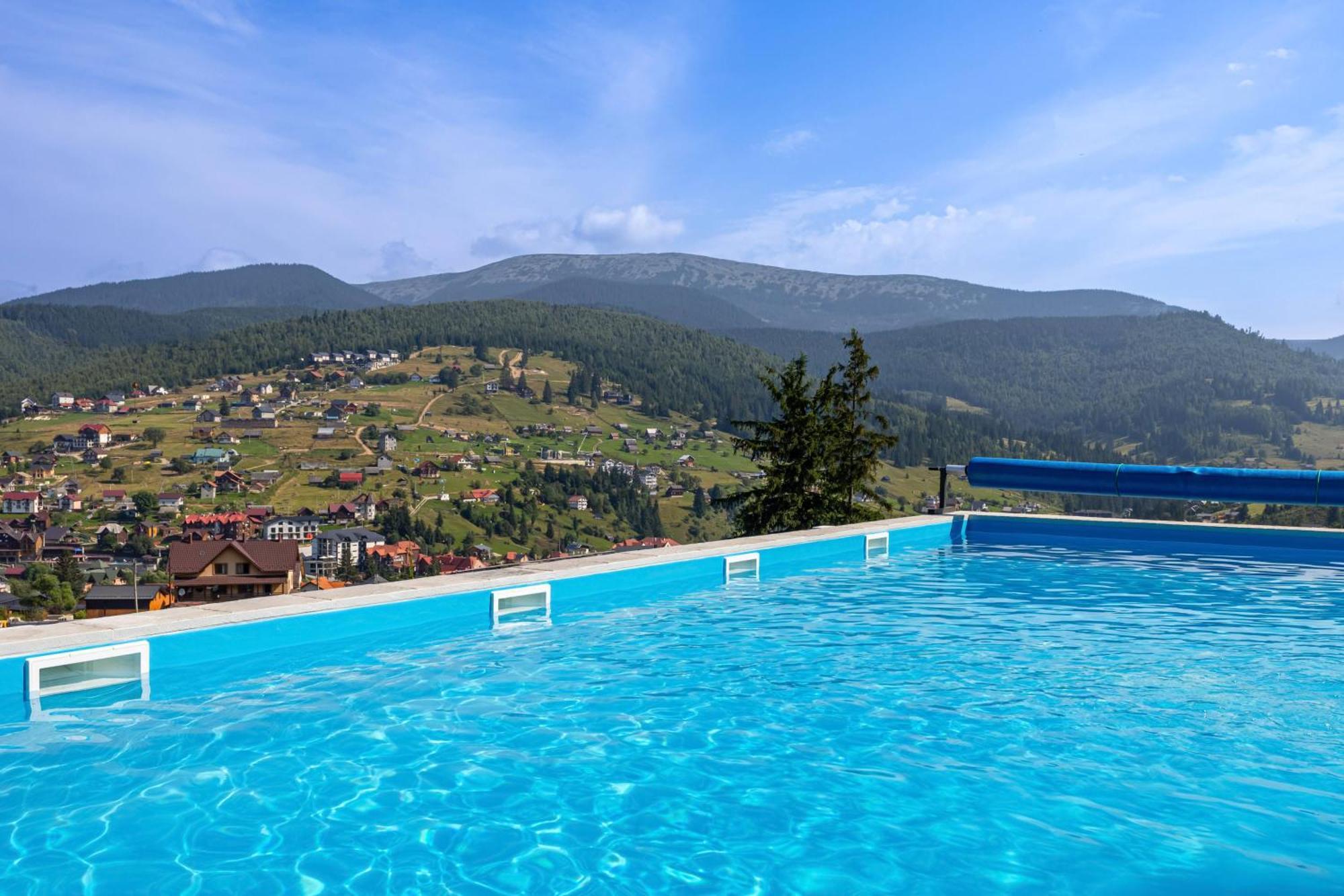 Севеней Готель Bukovel Bagian luar foto