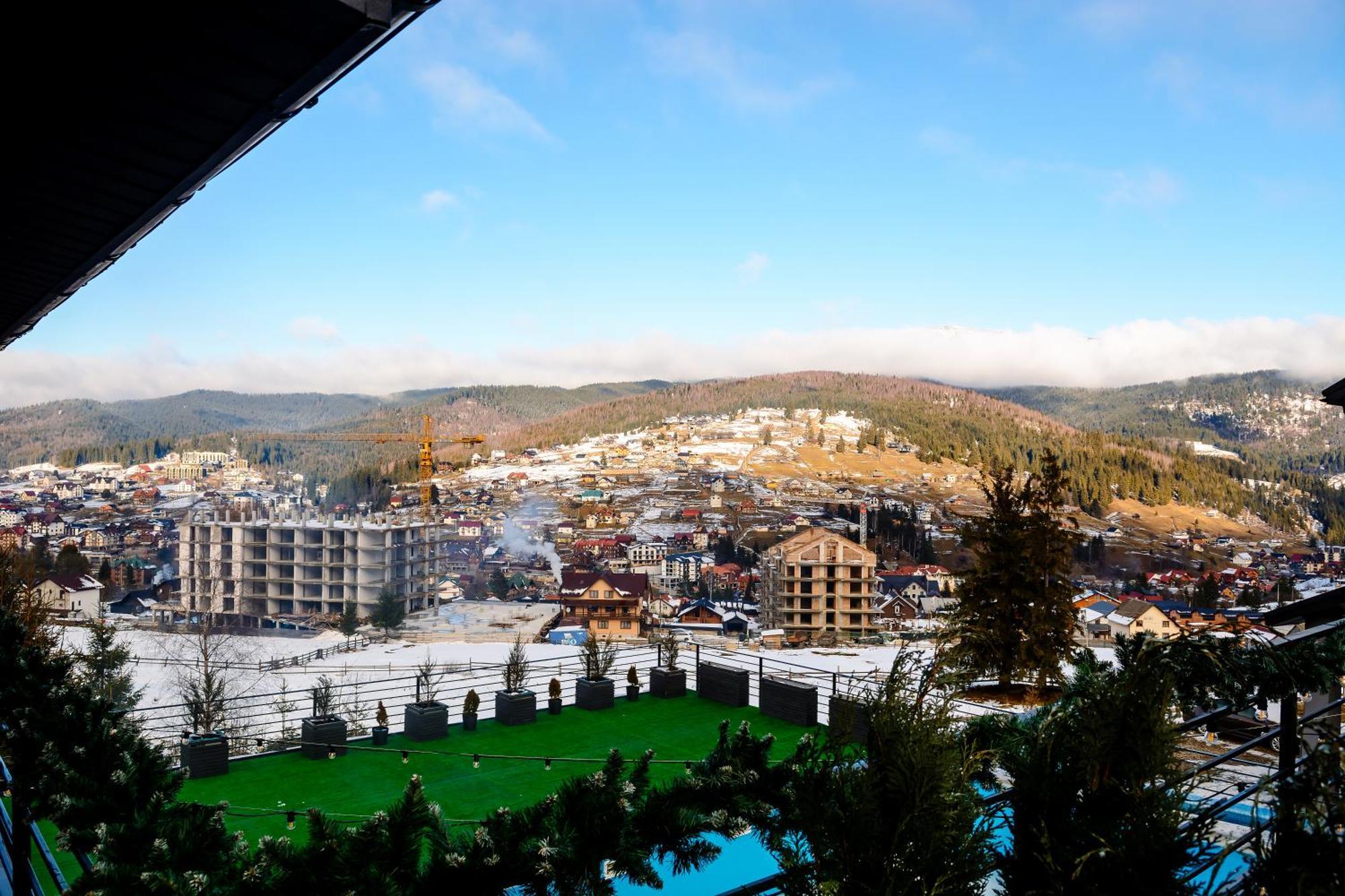 Севеней Готель Bukovel Bagian luar foto